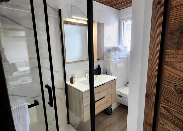 Apartment A Avec Jardin