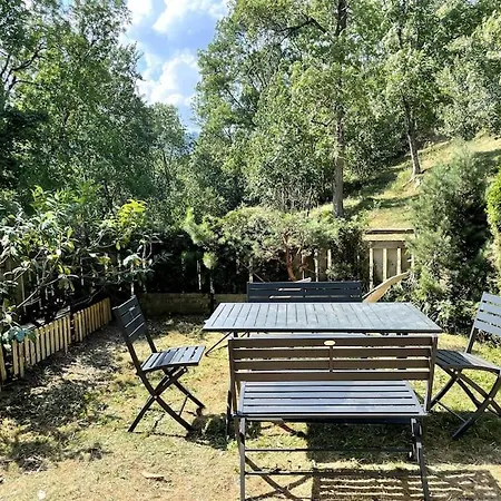 A Avec Jardin Apartment
